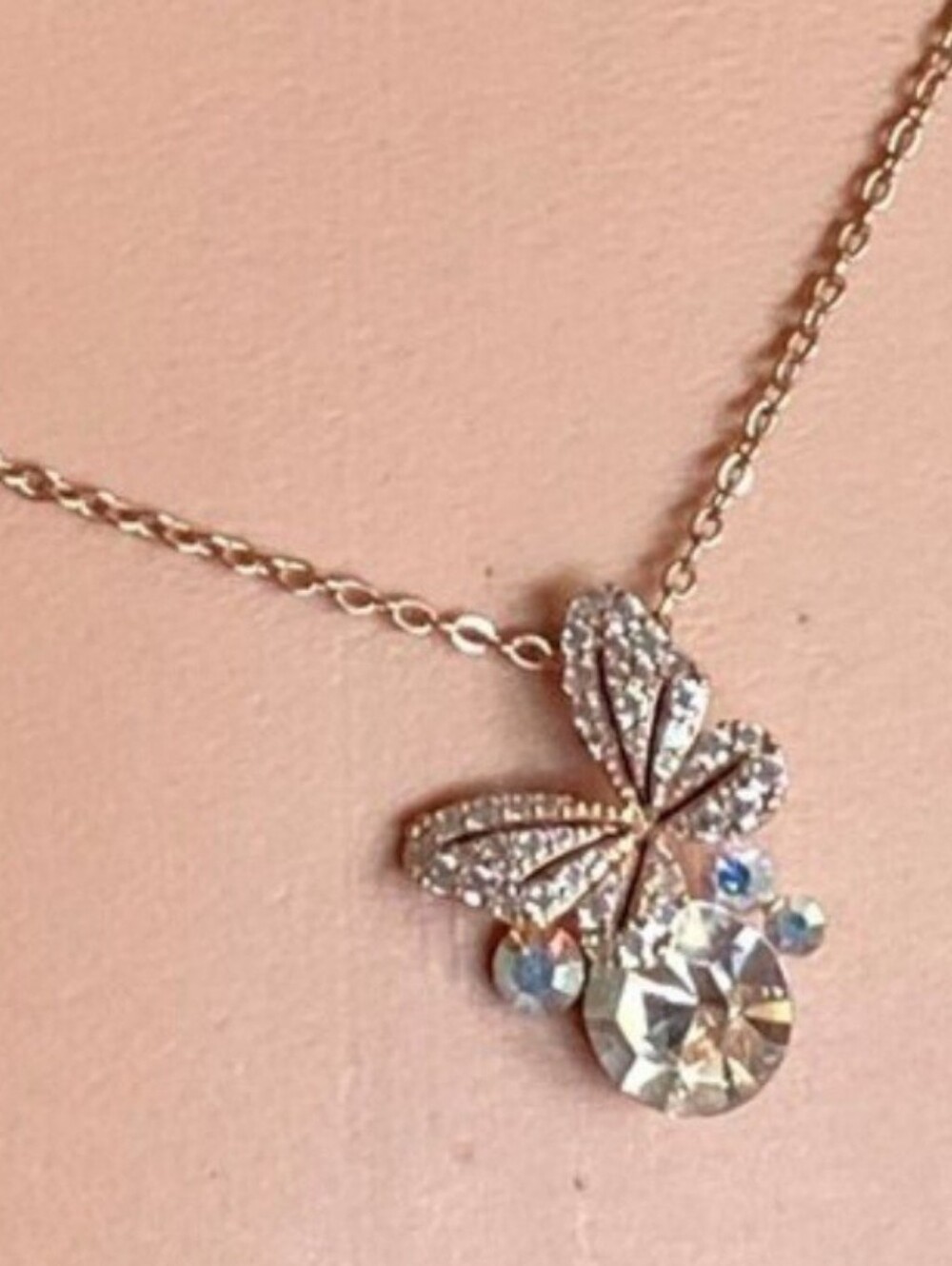 🥳4/$75!🥳 Crystal Butterfly Pendant Necklace in Silver Tone